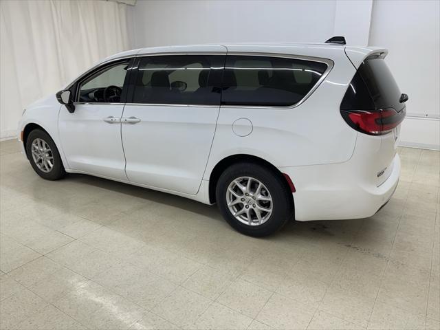 used 2024 Chrysler Pacifica car, priced at $35,889