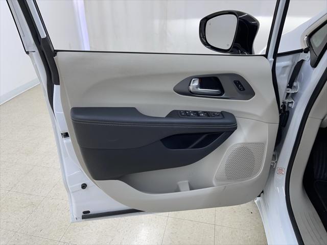 used 2024 Chrysler Pacifica car, priced at $35,889