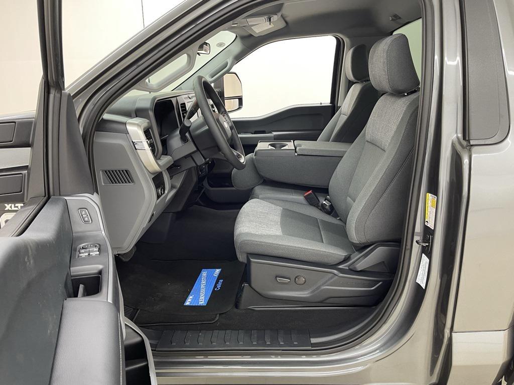 new 2025 Ford F-250 car, priced at $54,045