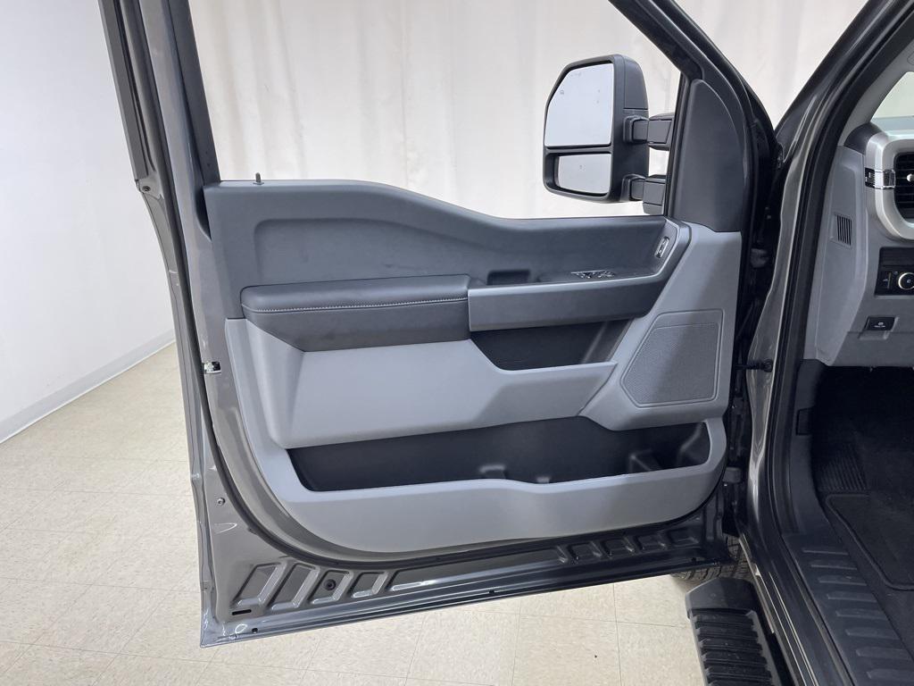 new 2025 Ford F-250 car, priced at $54,045