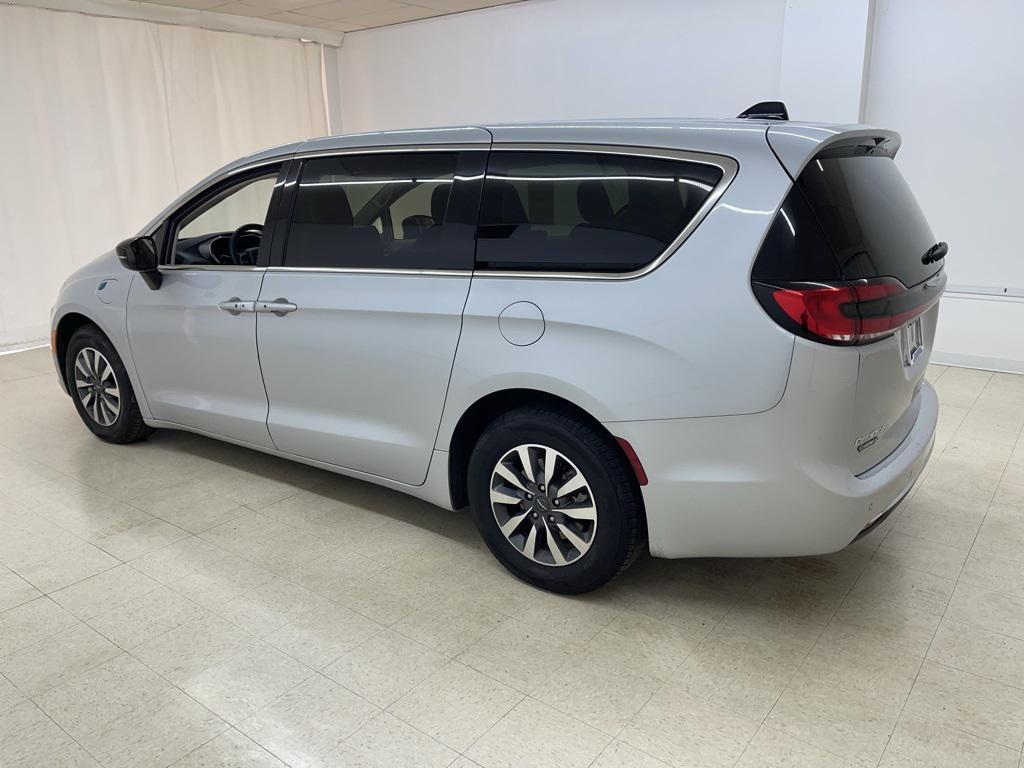 used 2024 Chrysler Pacifica Hybrid car, priced at $23,571