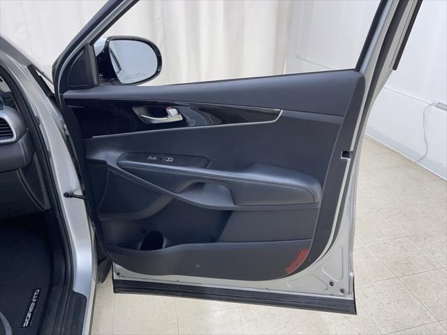 used 2018 Kia Sorento car, priced at $13,397