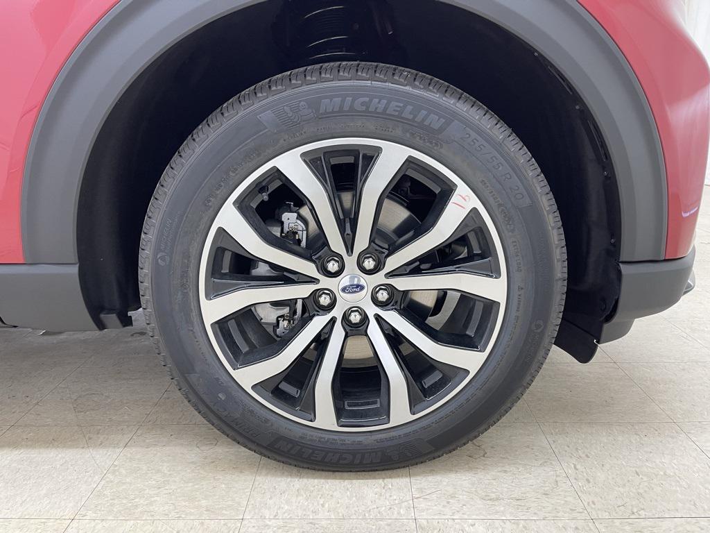 new 2025 Ford Explorer car, priced at $47,371
