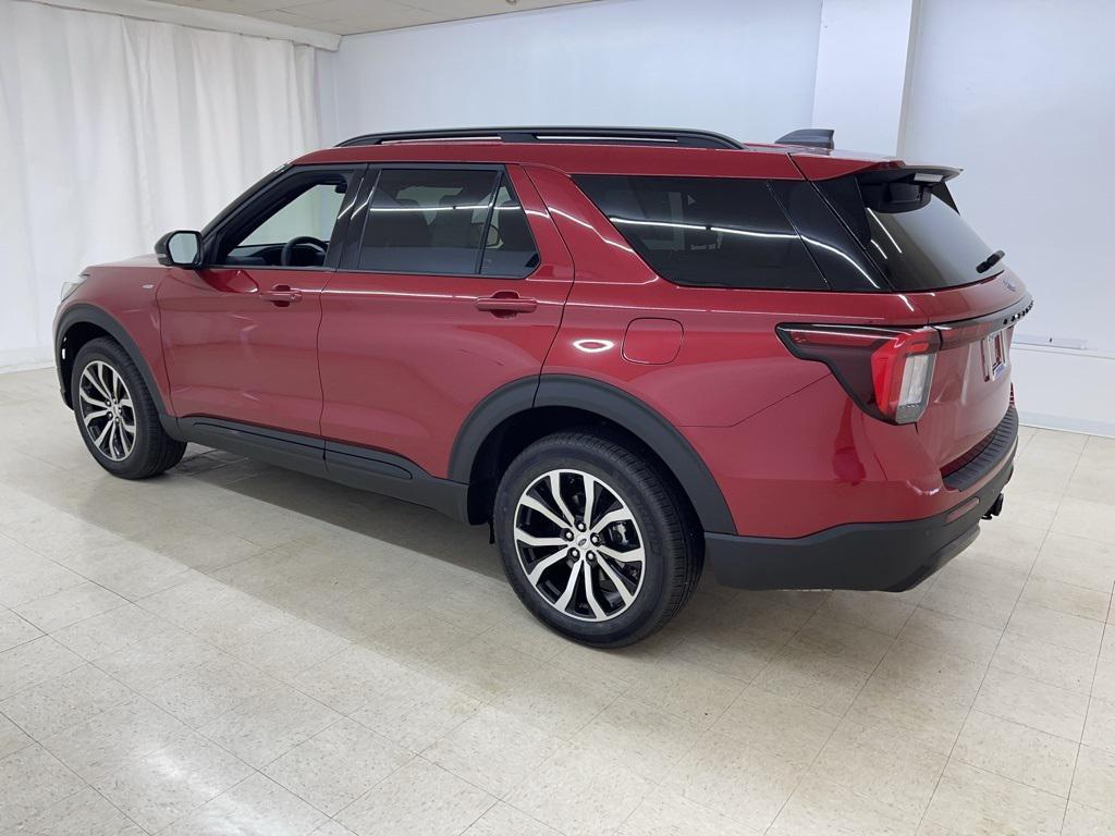 new 2025 Ford Explorer car, priced at $47,371