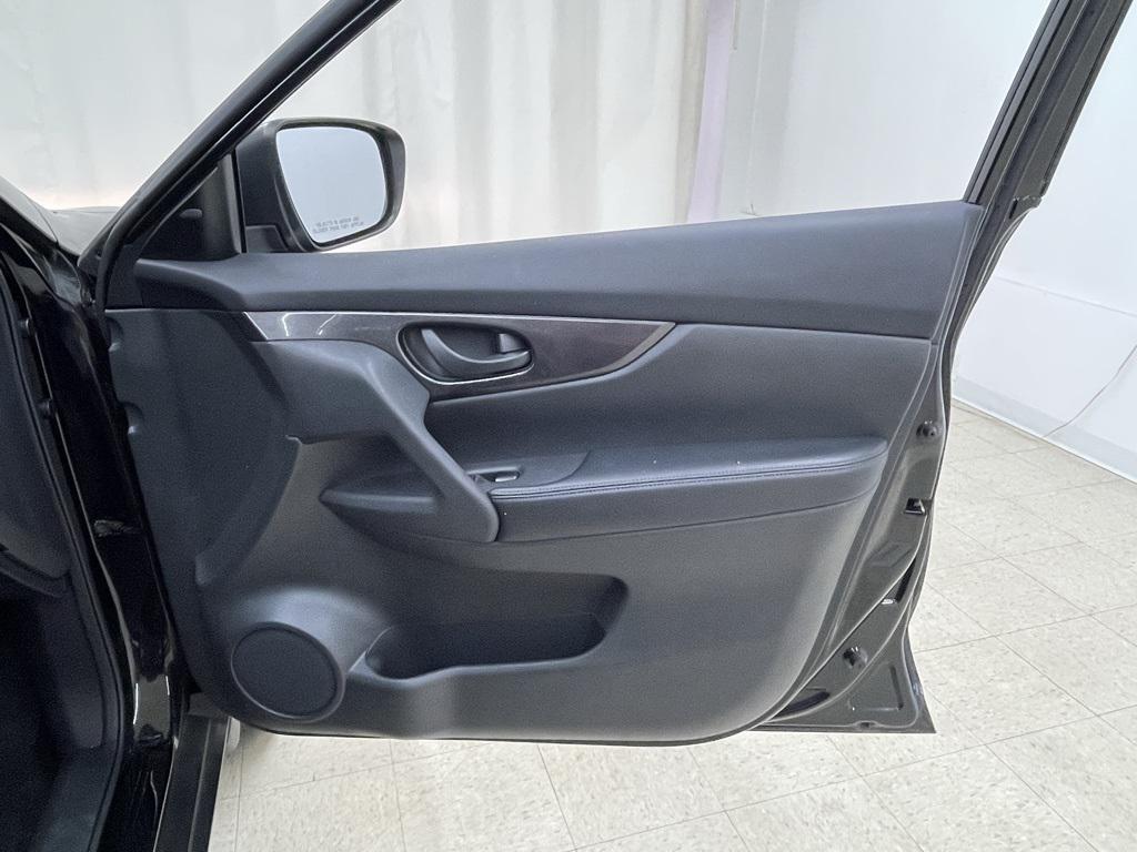 used 2019 Nissan Rogue car, priced at $13,486