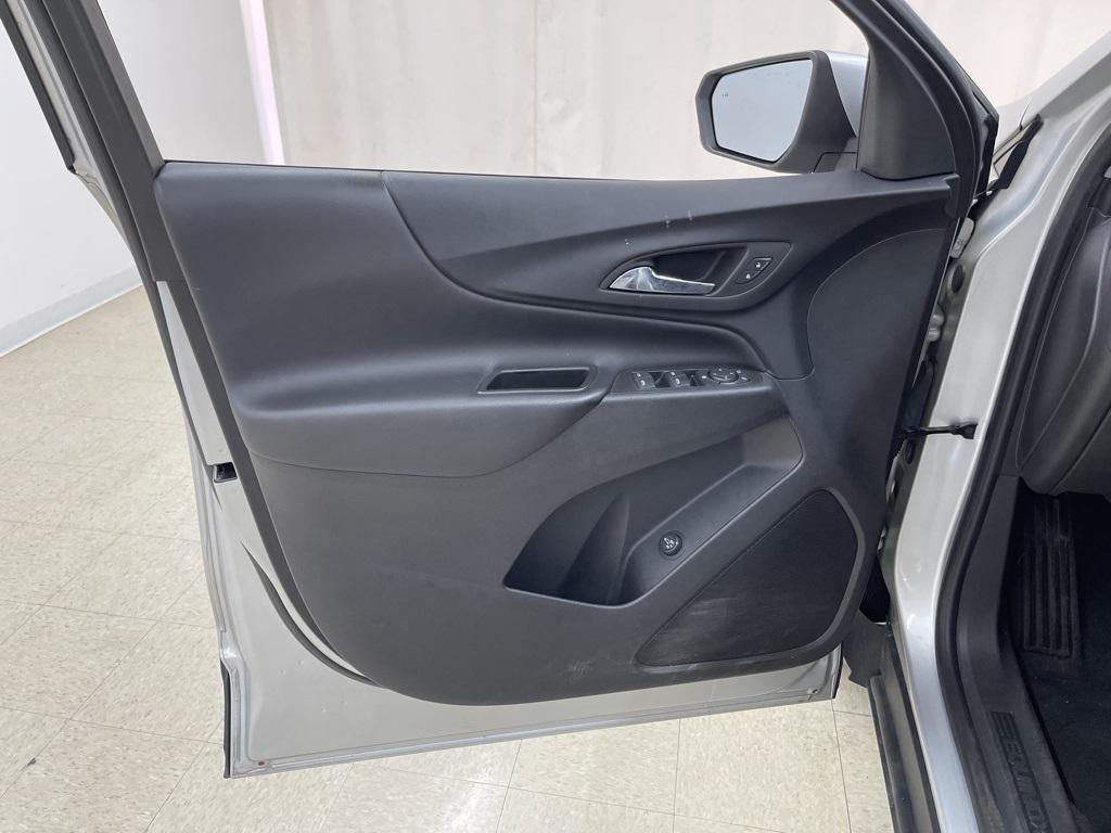 used 2022 Chevrolet Equinox car, priced at $17,887