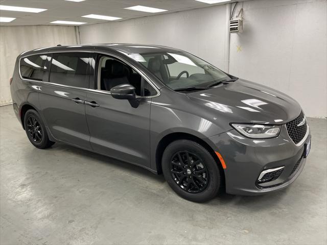 used 2023 Chrysler Pacifica car, priced at $23,986