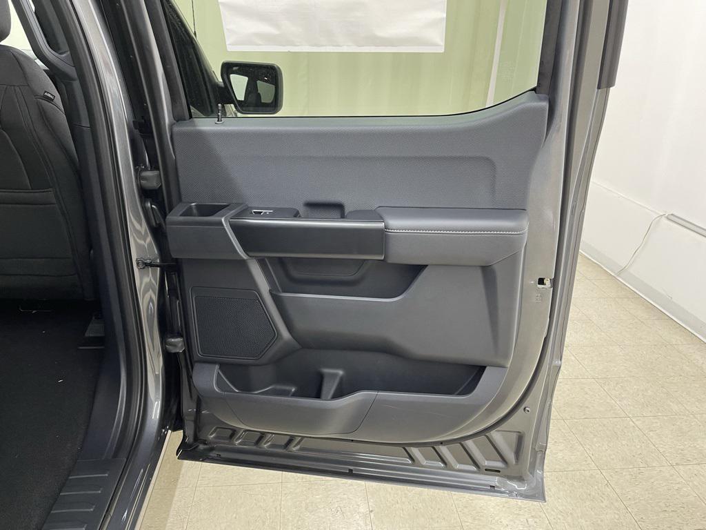 new 2025 Ford F-150 car, priced at $49,195