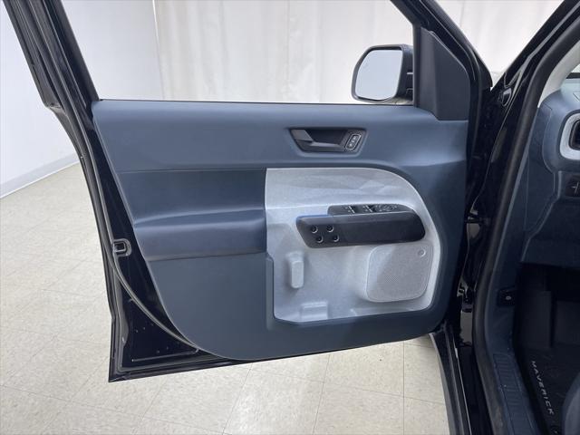 new 2025 Ford Maverick car, priced at $33,435