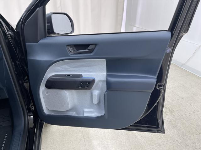 new 2025 Ford Maverick car, priced at $33,435