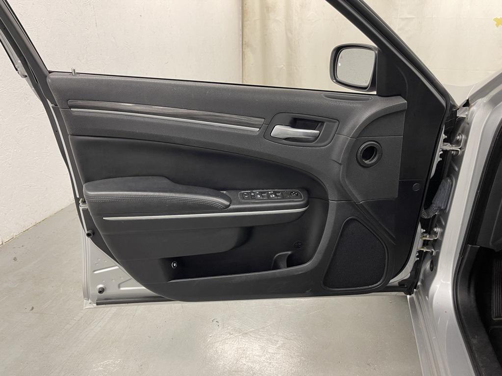 used 2021 Chrysler 300 car, priced at $18,980