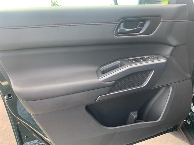 new 2025 Nissan Pathfinder car, priced at $46,505