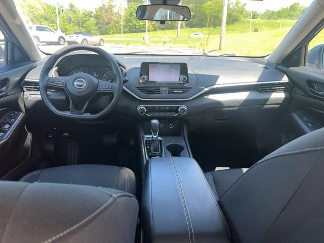 used 2023 Nissan Altima car