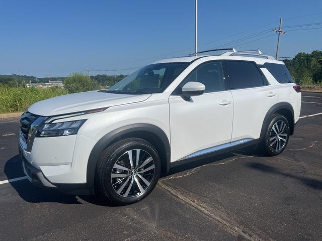 new 2025 Nissan Pathfinder car, priced at $52,485