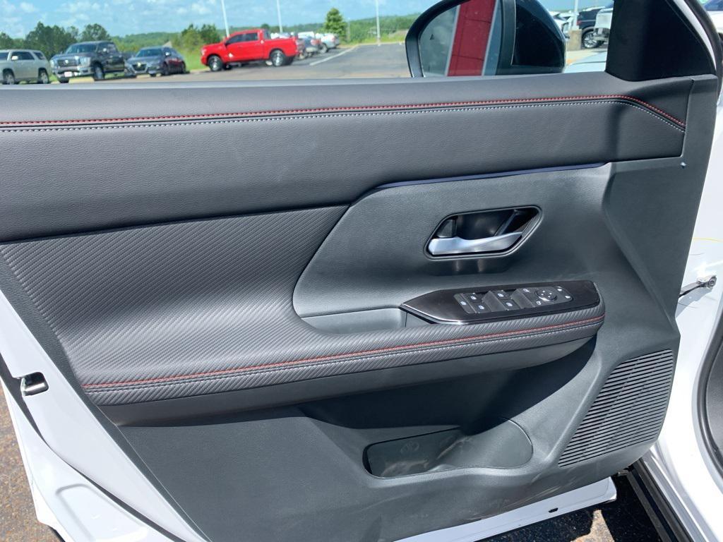 new 2025 Nissan Kicks car, priced at $29,615