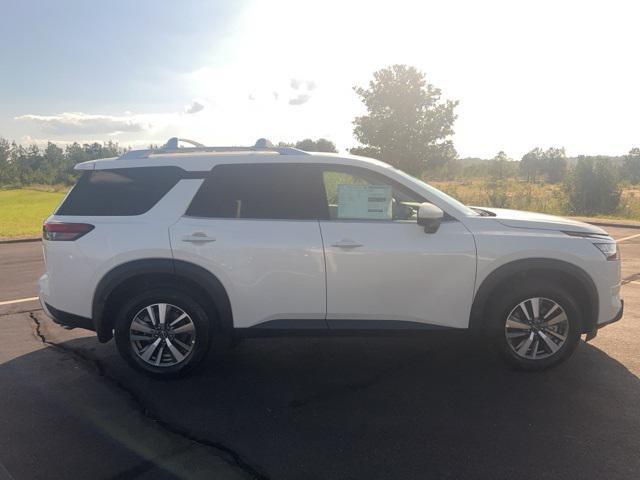 new 2024 Nissan Pathfinder car, priced at $46,530