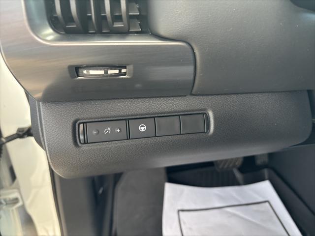 used 2024 Nissan Pathfinder car, priced at $40,250
