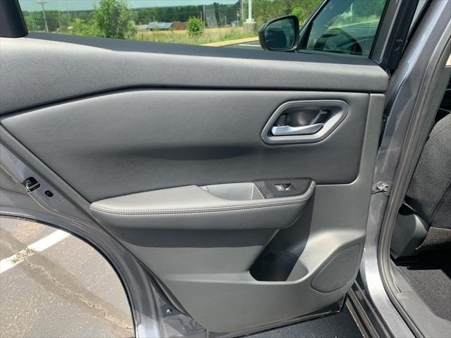 new 2025 Nissan Rogue car, priced at $31,985