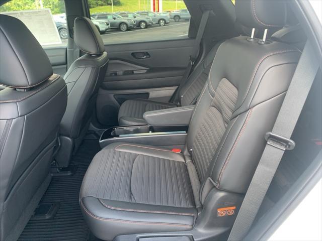 new 2025 Nissan Pathfinder car, priced at $46,505
