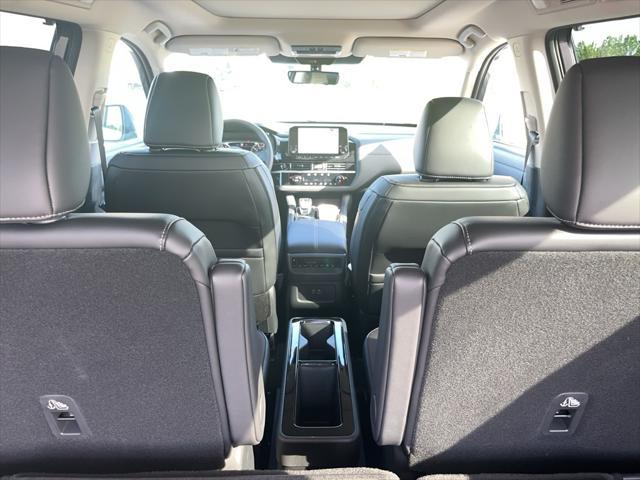 new 2025 Nissan Pathfinder car, priced at $47,925