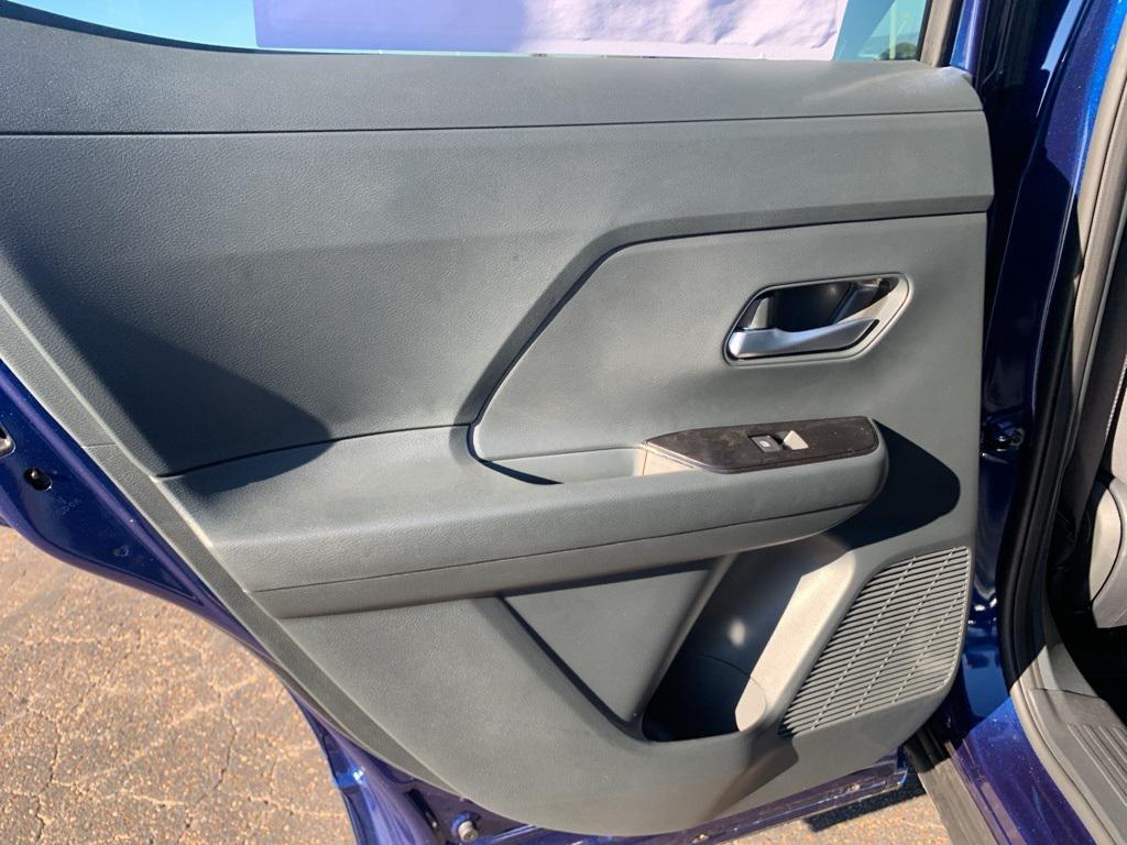 new 2025 Nissan Kicks car, priced at $27,500