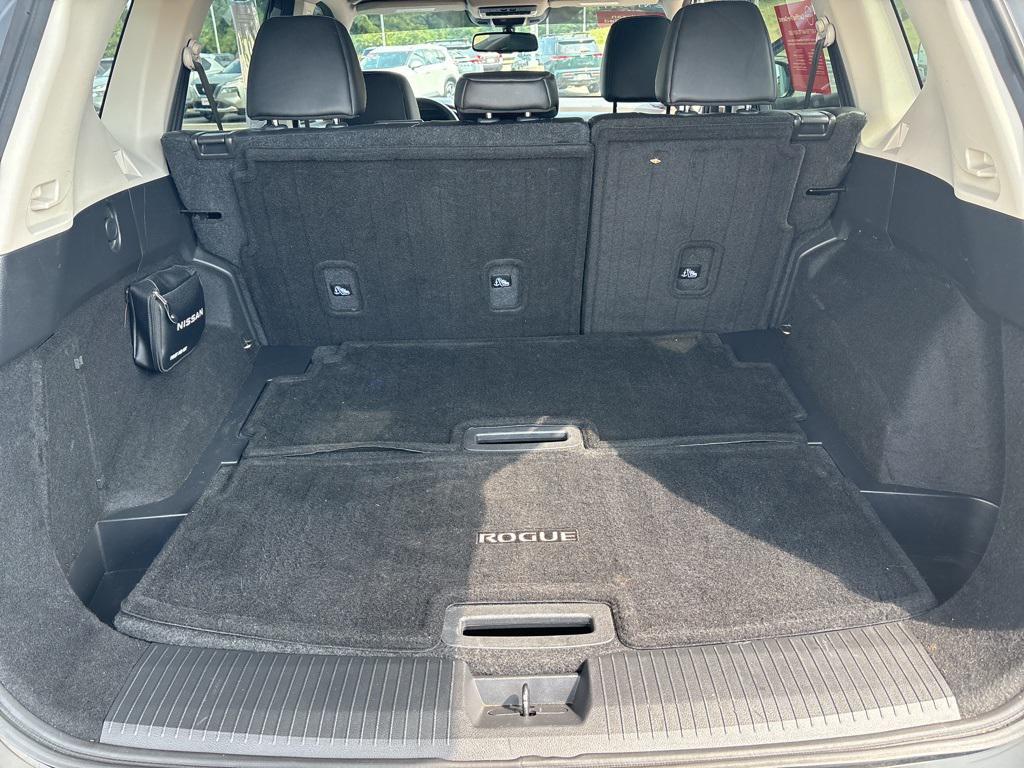 used 2022 Nissan Rogue car, priced at $26,250