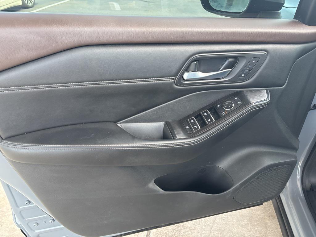 used 2022 Nissan Rogue car, priced at $26,250