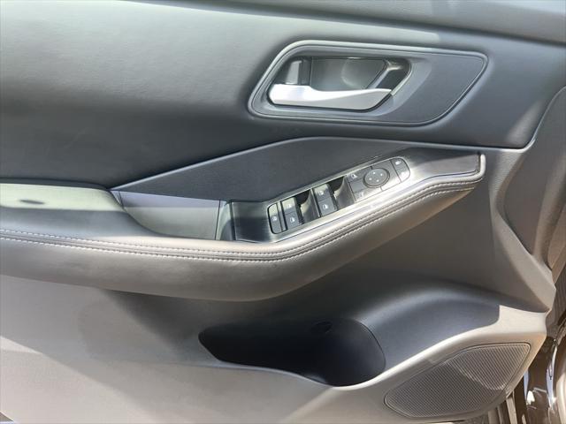 new 2025 Nissan Rogue car, priced at $31,985