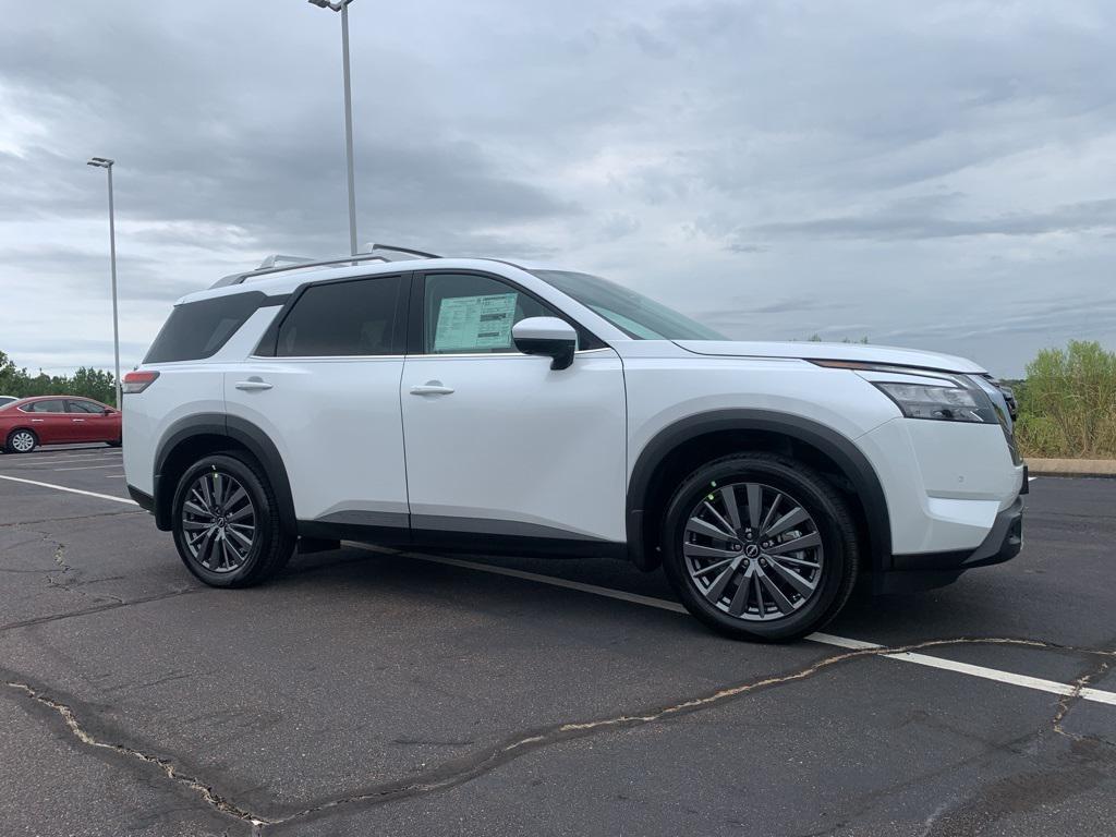 new 2025 Nissan Pathfinder car, priced at $48,650
