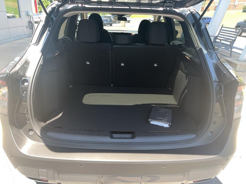 new 2025 Nissan Kicks car, priced at $27,180