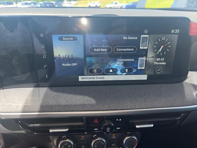 new 2025 Nissan Kicks car, priced at $27,180