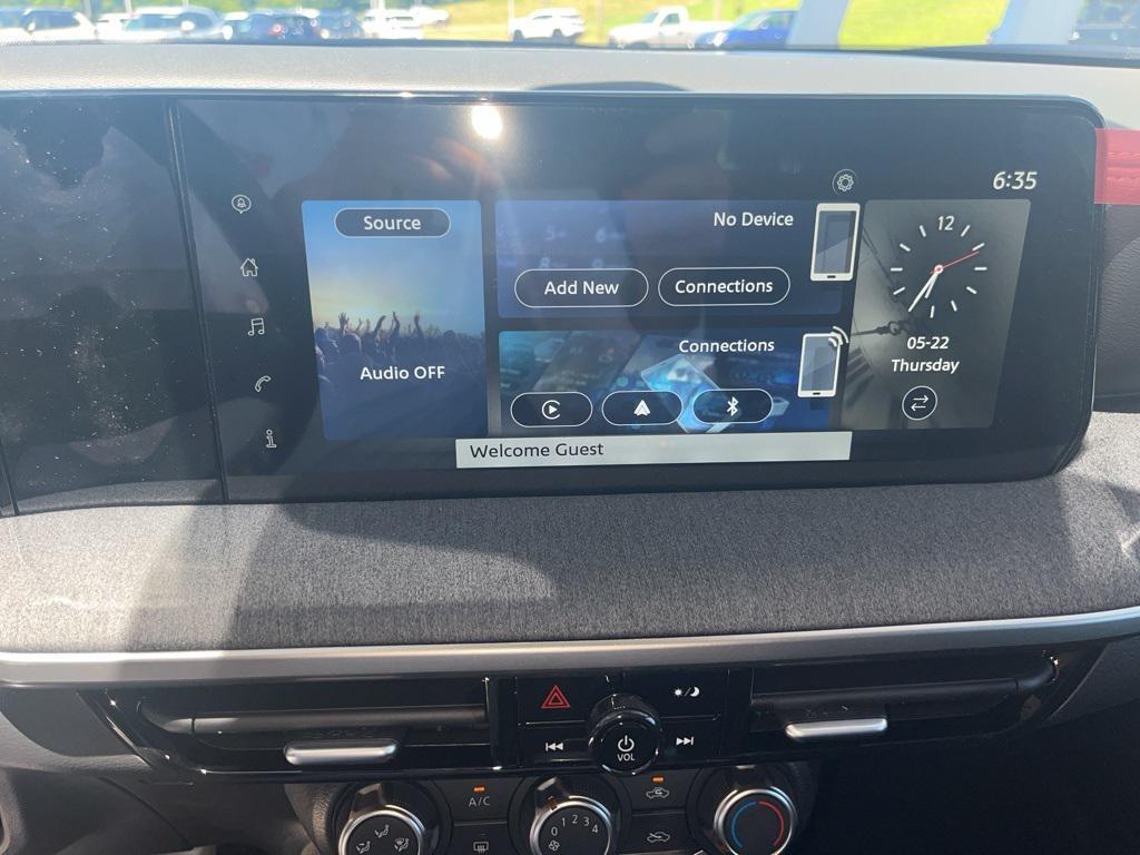 new 2025 Nissan Kicks car, priced at $27,180