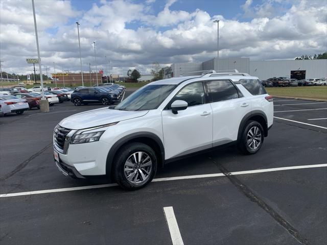 new 2025 Nissan Pathfinder car, priced at $46,035