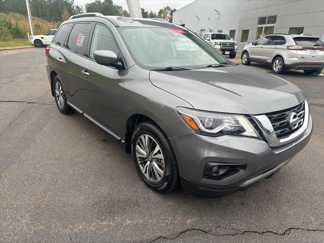 used 2020 Nissan Pathfinder car, priced at $25,687