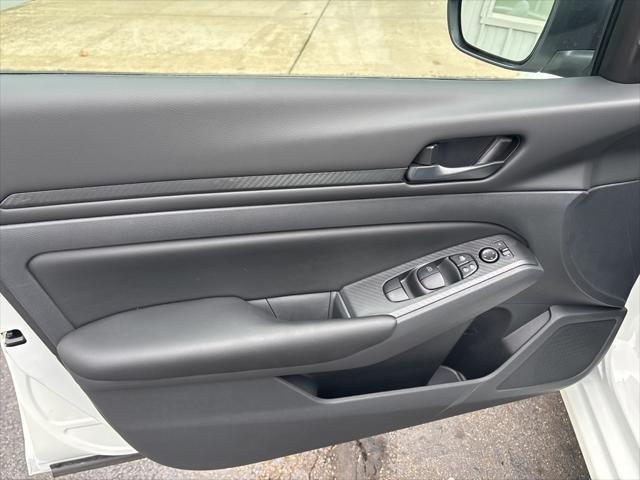 new 2025 Nissan Altima car