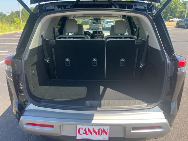 new 2025 Nissan Pathfinder car, priced at $47,555
