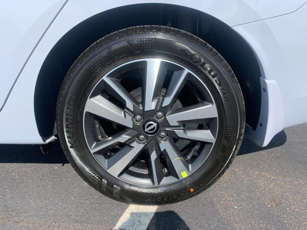 new 2025 Nissan Versa car, priced at $22,800