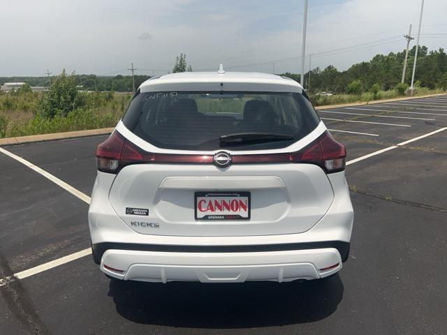 new 2025 Nissan Kicks car, priced at $23,850