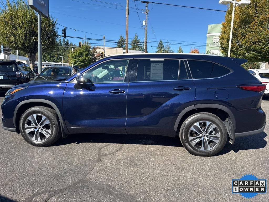 used 2022 Toyota Highlander car, priced at $39,677