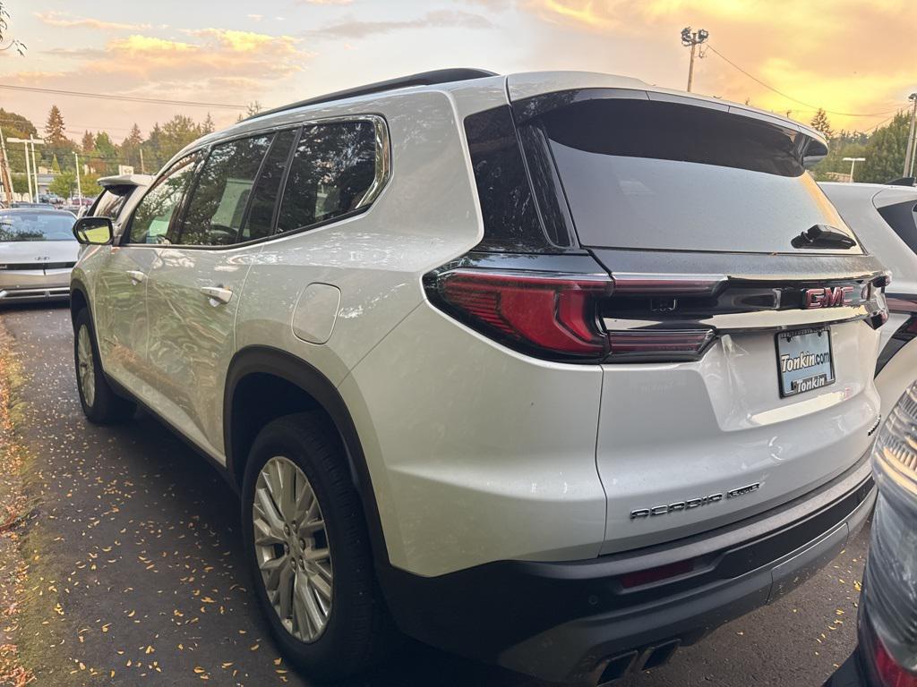 used 2024 GMC Acadia car, priced at $40,444