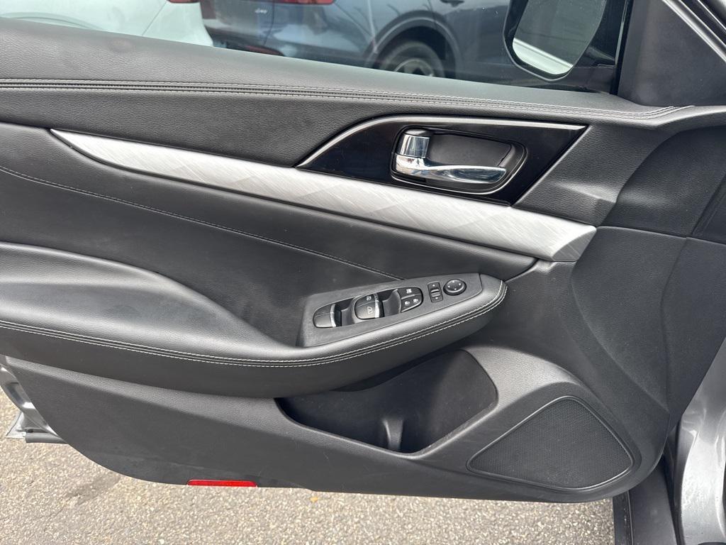 used 2018 Nissan Maxima car, priced at $9,988