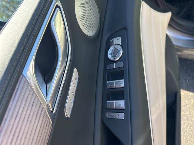 new 2025 Genesis GV80 car, priced at $69,310