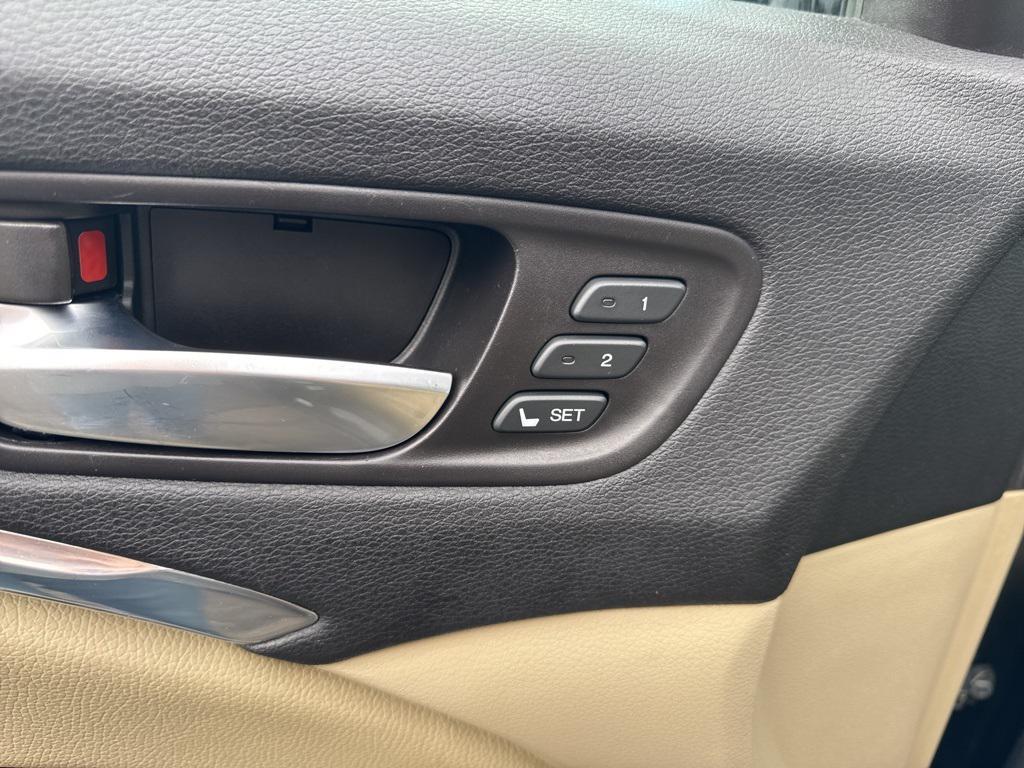 used 2014 Acura MDX car, priced at $12,688