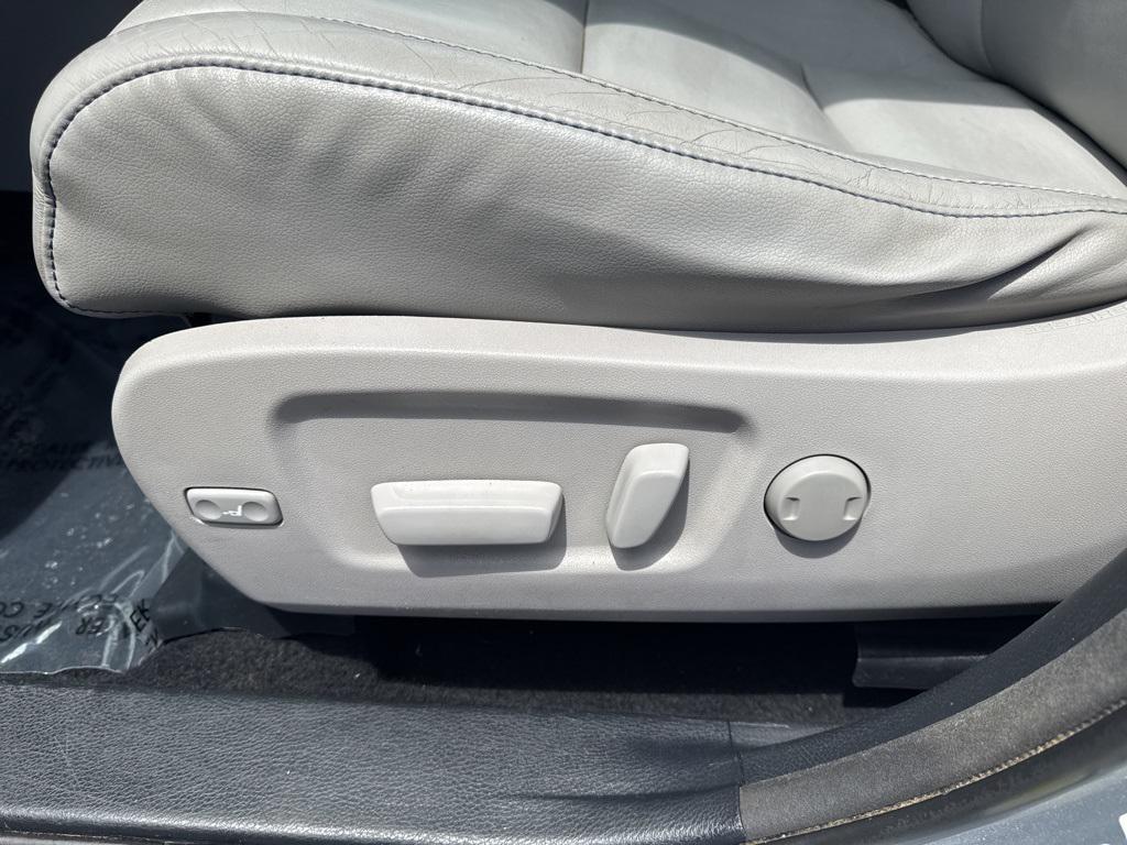 used 2014 Toyota Highlander car, priced at $12,000