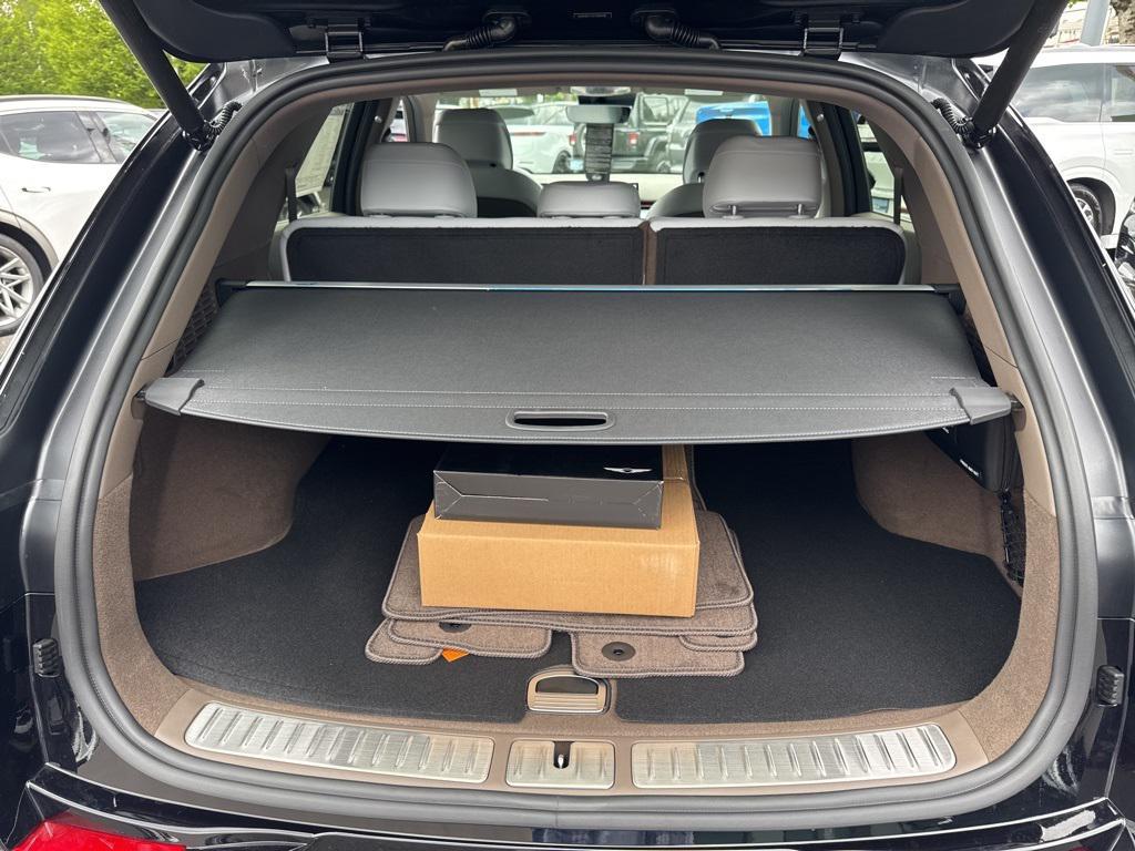 new 2026 Genesis Electrified GV70 car, priced at $71,850