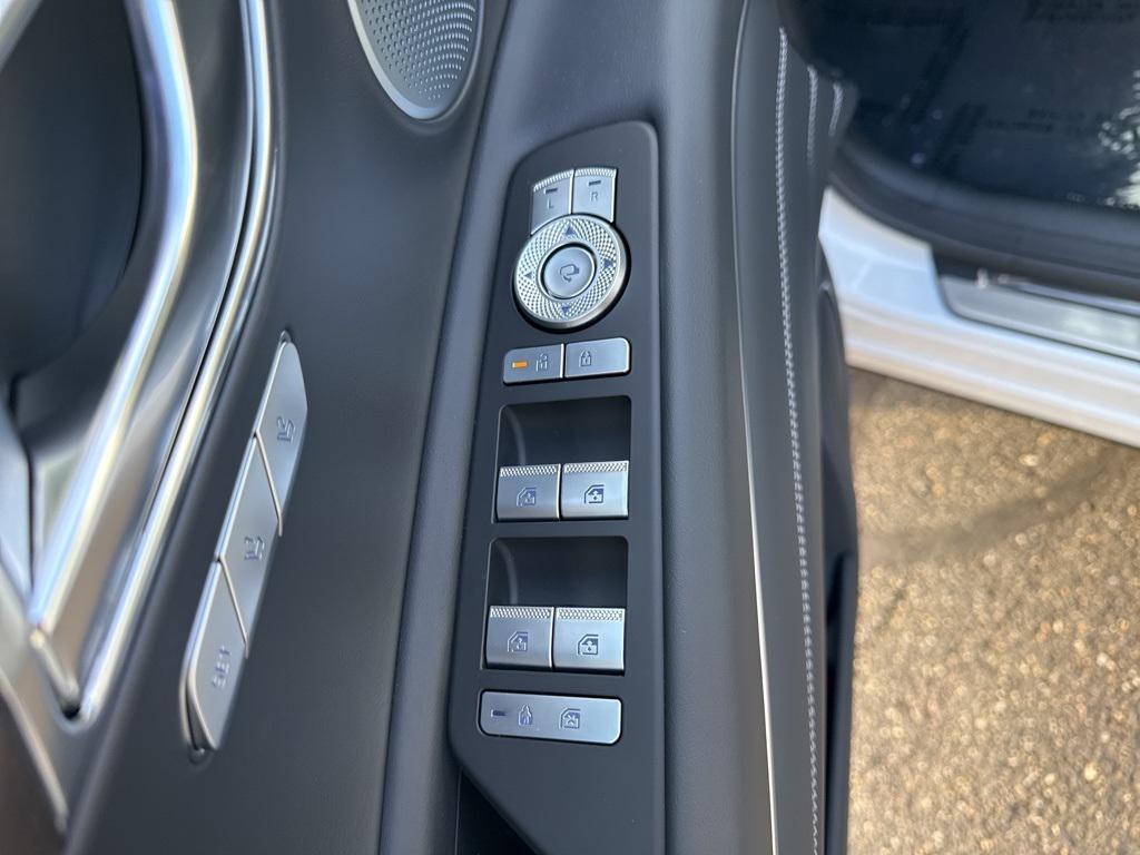 new 2025 Genesis GV80 car, priced at $76,660