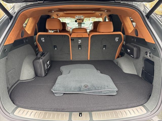 new 2025 Genesis GV80 car, priced at $82,755