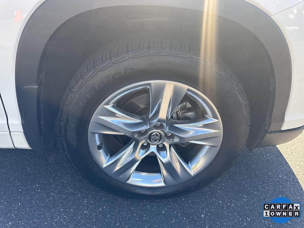 used 2016 Toyota Highlander car, priced at $21,888