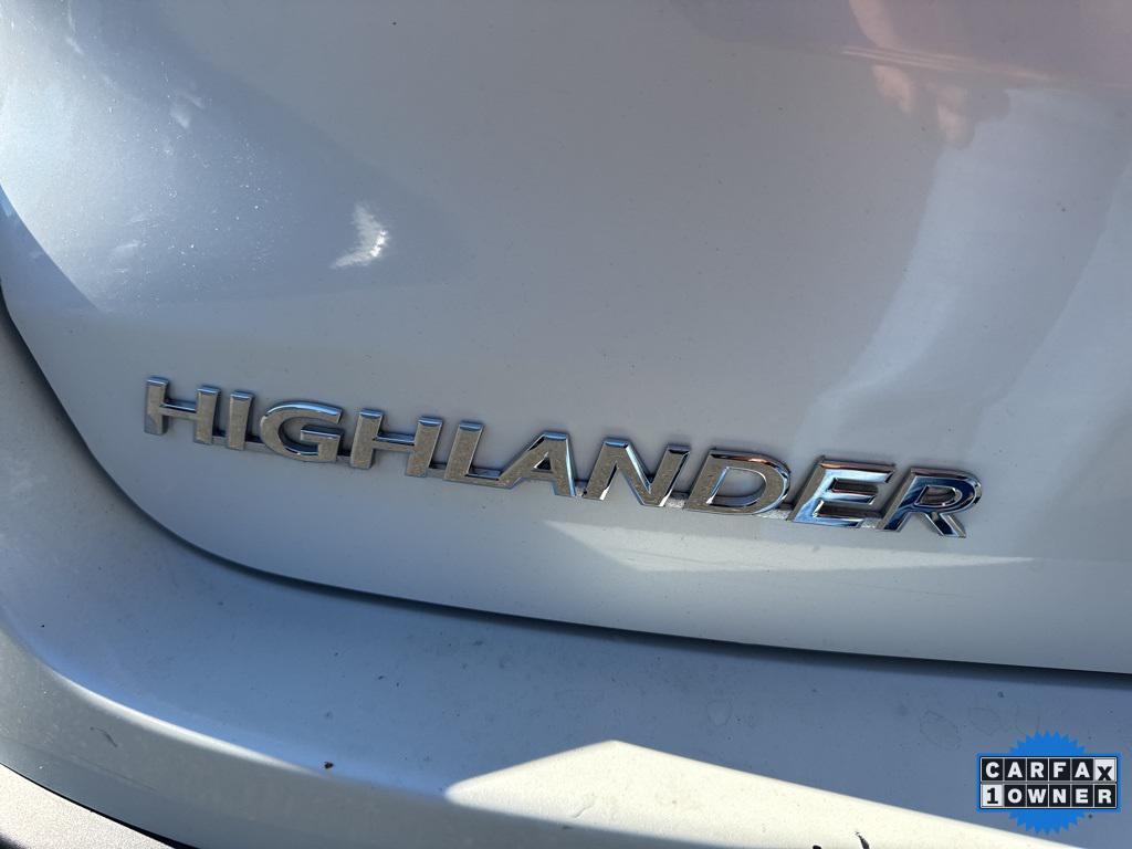 used 2016 Toyota Highlander car, priced at $21,888