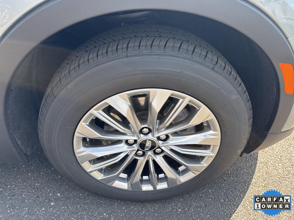 used 2024 Cadillac XT4 car, priced at $33,988